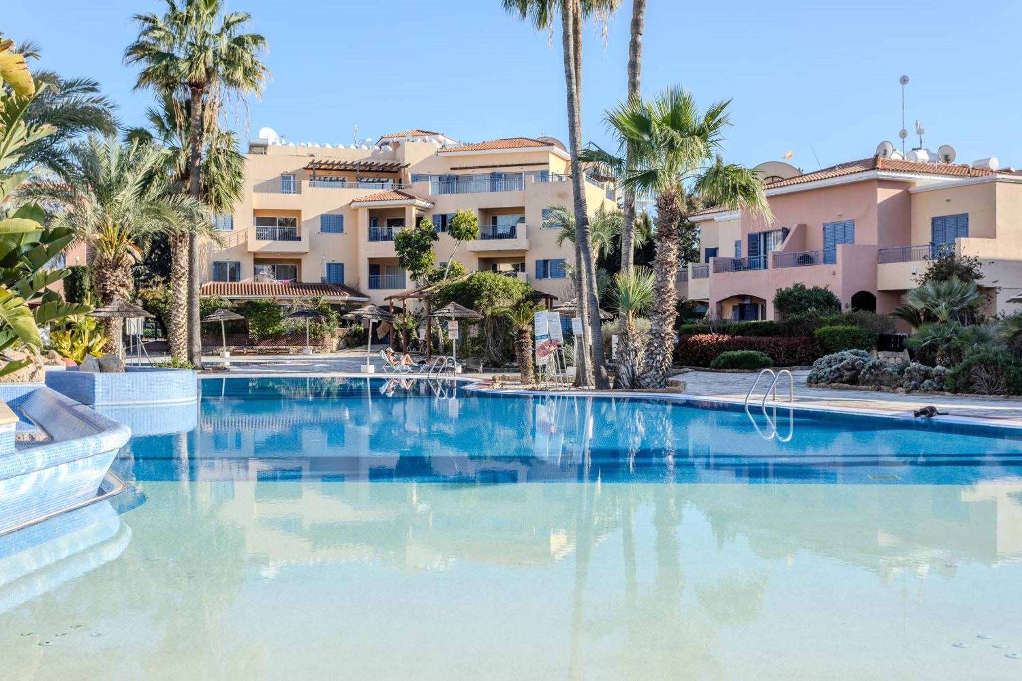H&O Limnaria Elegance Pool View Apartment Paphos Exterior photo